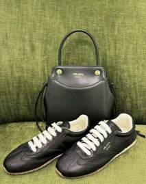 Picture of Prada Handbags _SKUfw236875693fw